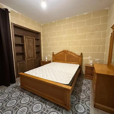 Appartamento Spacious Bright With Billiard Table And Terrace Sannat